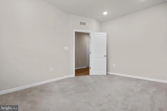 $669,900 | 14035 Madrona Lane, Woodbridge, VA 22193