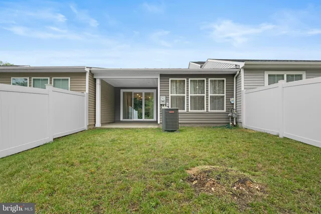 $669,900 | 14035 Madrona Lane, Woodbridge, VA 22193