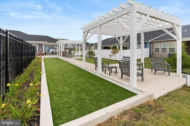 $669,900 | 14035 Madrona Lane, Woodbridge, VA 22193