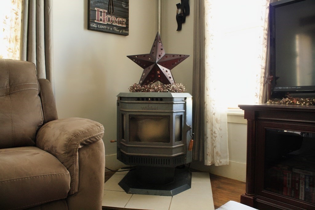 21 State Street Monson, MA 01057 - Photo 4 of 24 Gallery Image 4