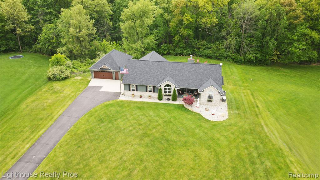 2363 Sundance Ridge Howell, MI 48843 - Photo 3 of 45