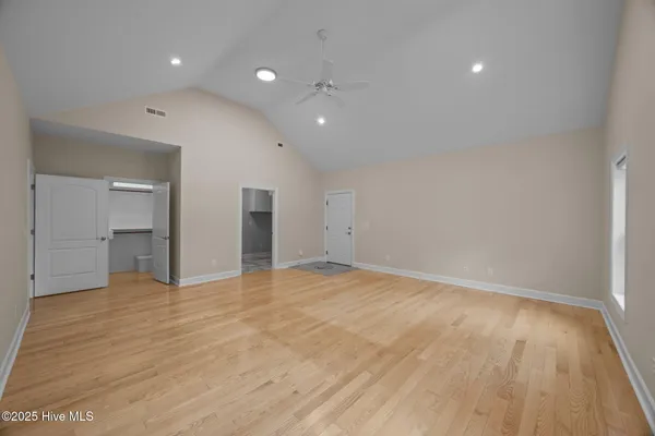 $799,500 | 402 Whittaker Point Road, Oriental, NC 28571