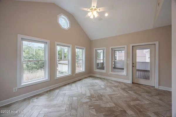 $799,500 | 402 Whittaker Point Road, Oriental, NC 28571