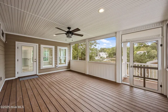 $849,500 | 402 Whittaker Point Road, Oriental, NC 28571