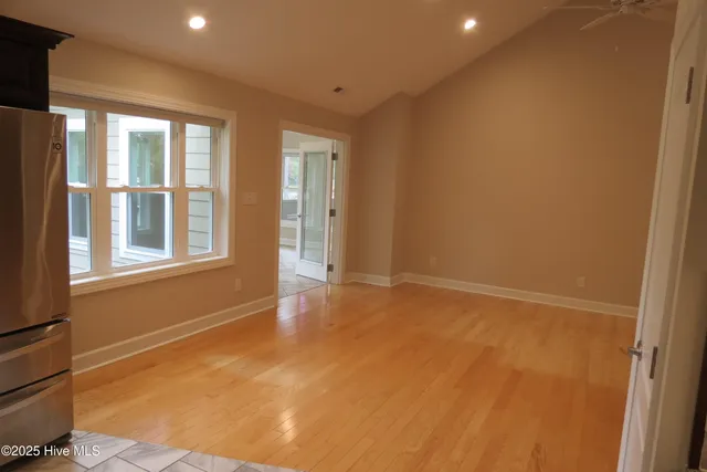 $849,500 | 402 Whittaker Point Road, Oriental, NC 28571