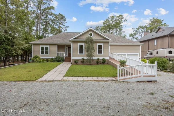 $799,500 | 402 Whittaker Point Road, Oriental, NC 28571