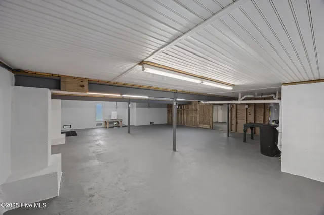 $849,500 | 402 Whittaker Point Road, Oriental, NC 28571