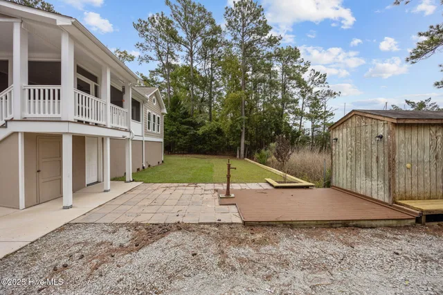 $849,500 | 402 Whittaker Point Road, Oriental, NC 28571