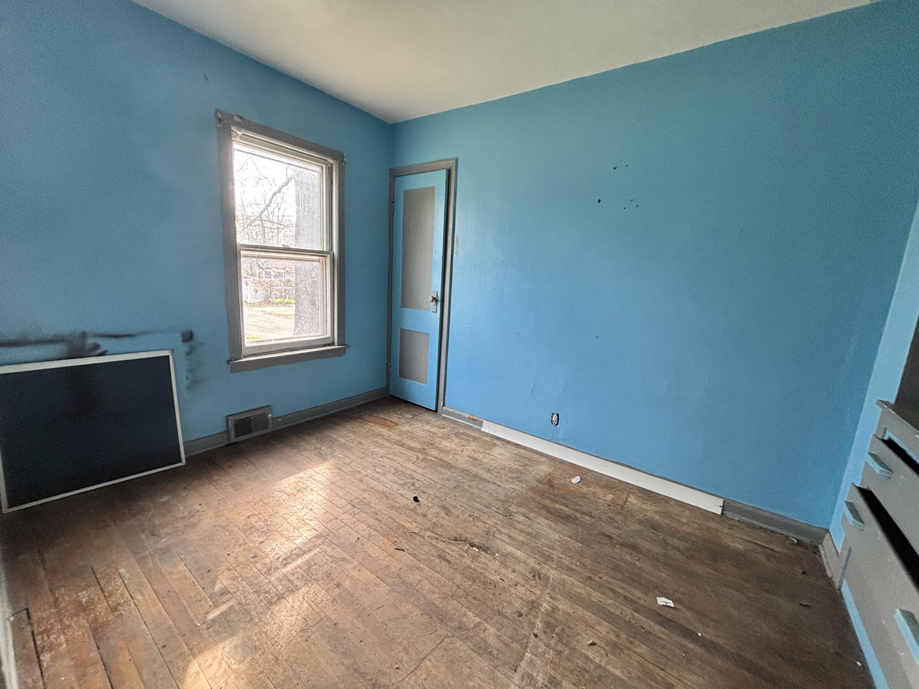 973 Williams Street Gary, IN 46404 - Photo 7 of 16 3000x2250
