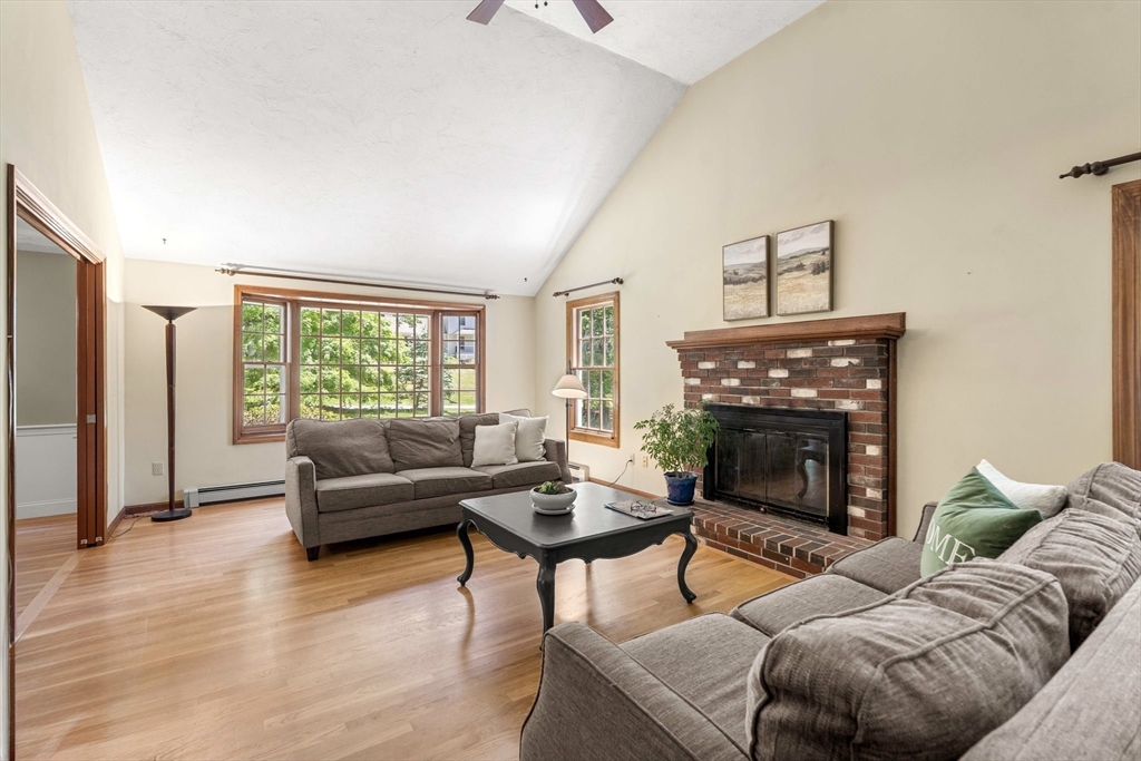 27 Old Homestead Road Groton, MA 01450 - Photo 6 of 34