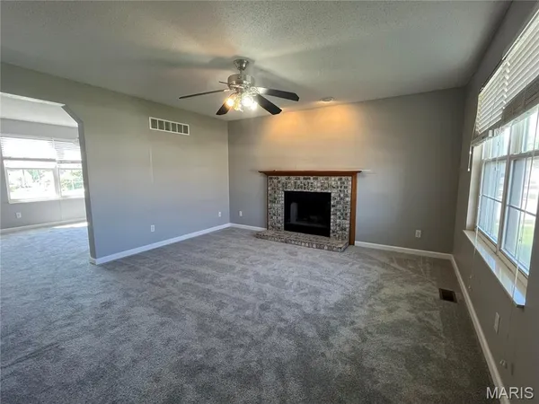 $2,795 | 929 Chesapeake Jct Lane, O'Fallon, IL 62269