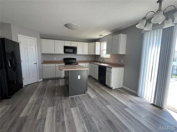 $2,795 | 929 Chesapeake Jct Lane, O'Fallon, IL 62269