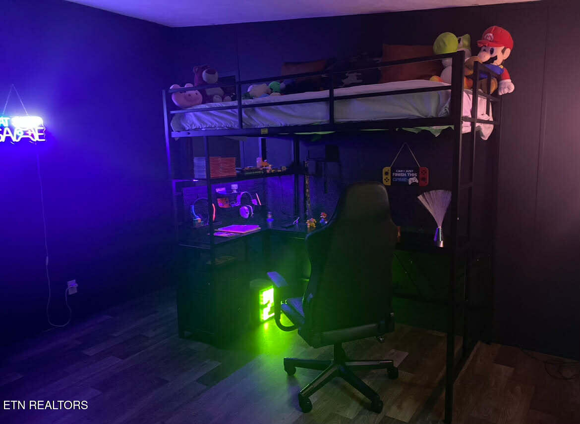 314 Murphy Hollow Road St. Charles, VA 24282 - Photo 20 of 22 Messenger_creation_BB8055A4-B5A6-4FD3-99