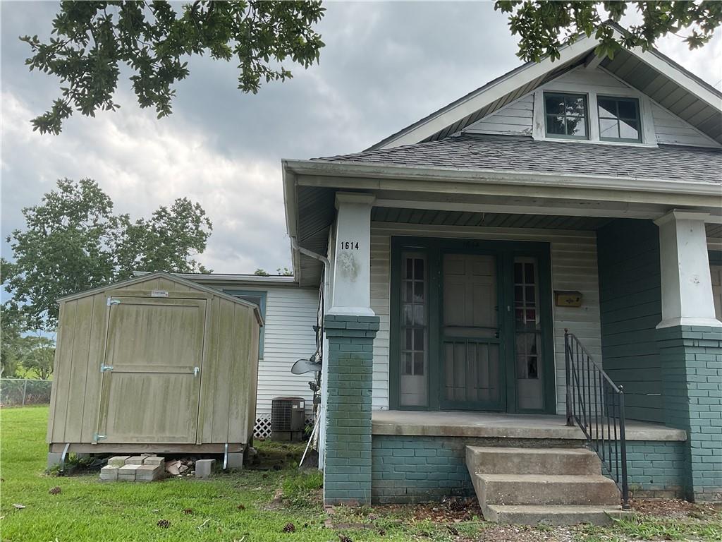 1913 Ree Street Chalmette, LA 70043 - Photo 3 of 14 Gallery Image 3