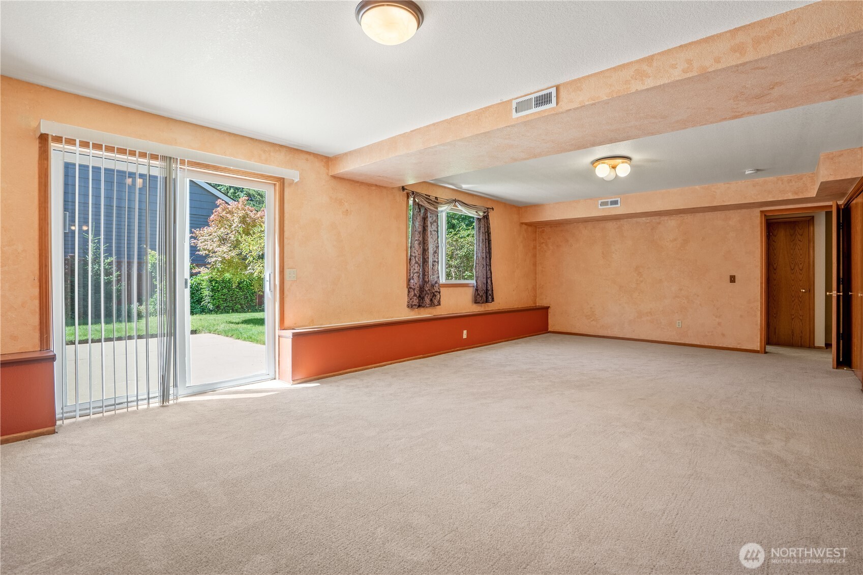 8555 Bender Road Lynden, WA 98264 - Photo 36 of 39