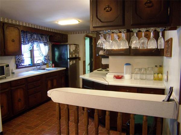 62 Mill Street Middleton, MA 01949 - Photo 6 of 12 Gallery Image 6