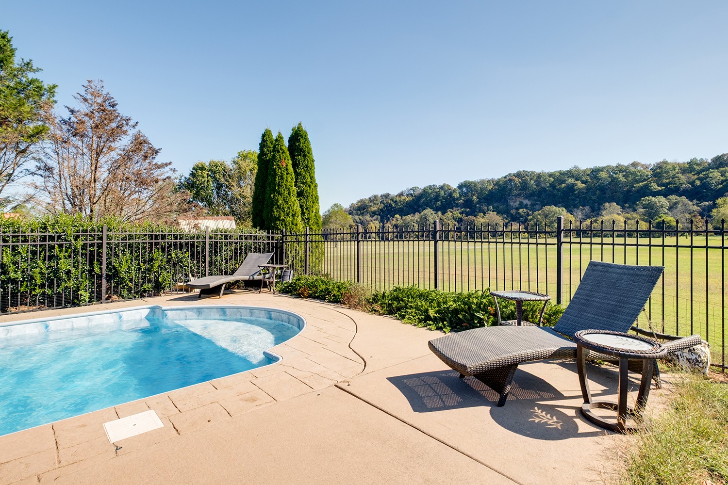 5210 Old Harding Road Franklin, TN 37064 - Photo 48 of 65 a view of a lake with couches and city view