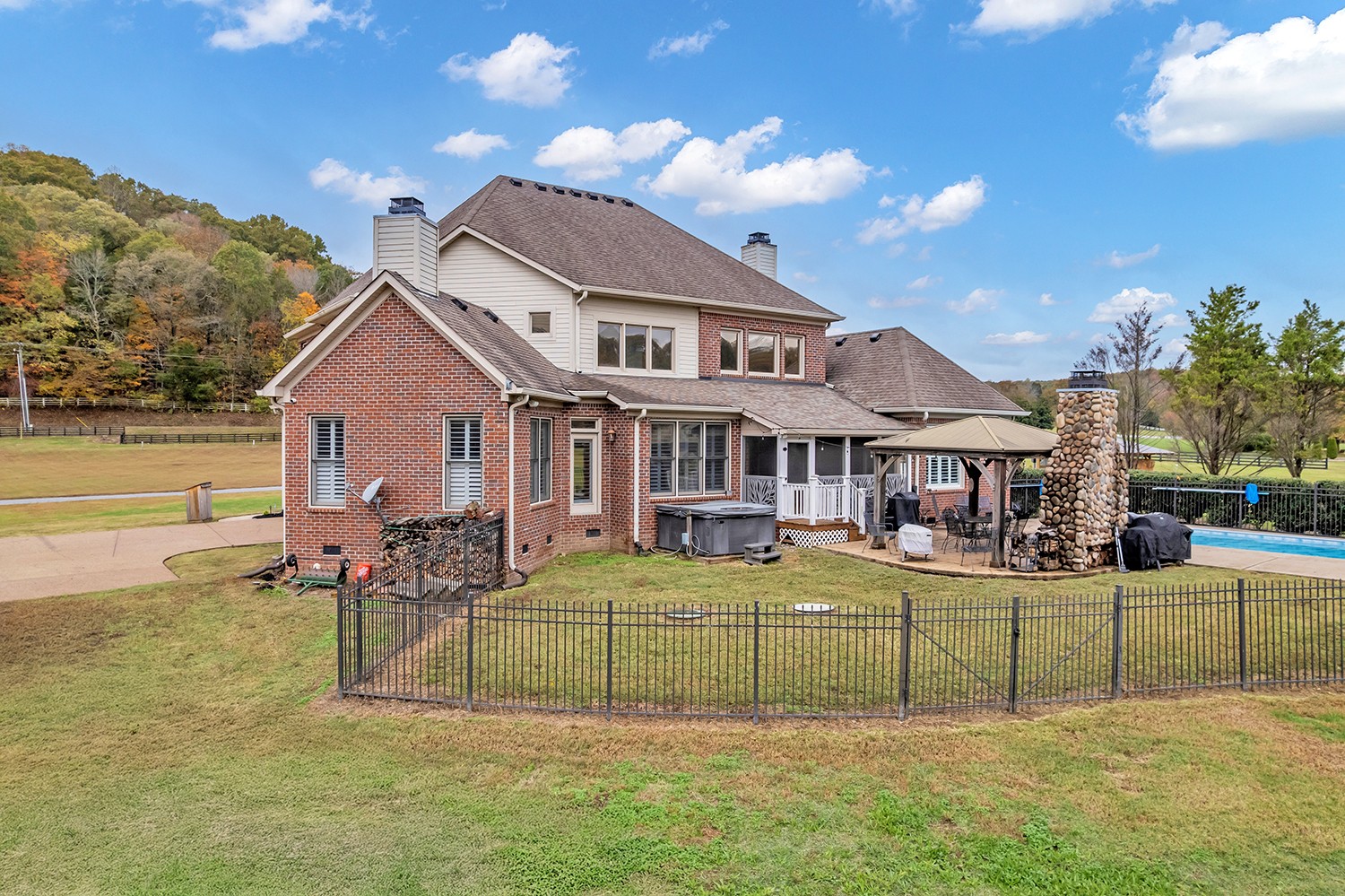 5210 Old Harding Road Franklin, TN 37064 - Photo 53 of 65 a view of a house with a big yard