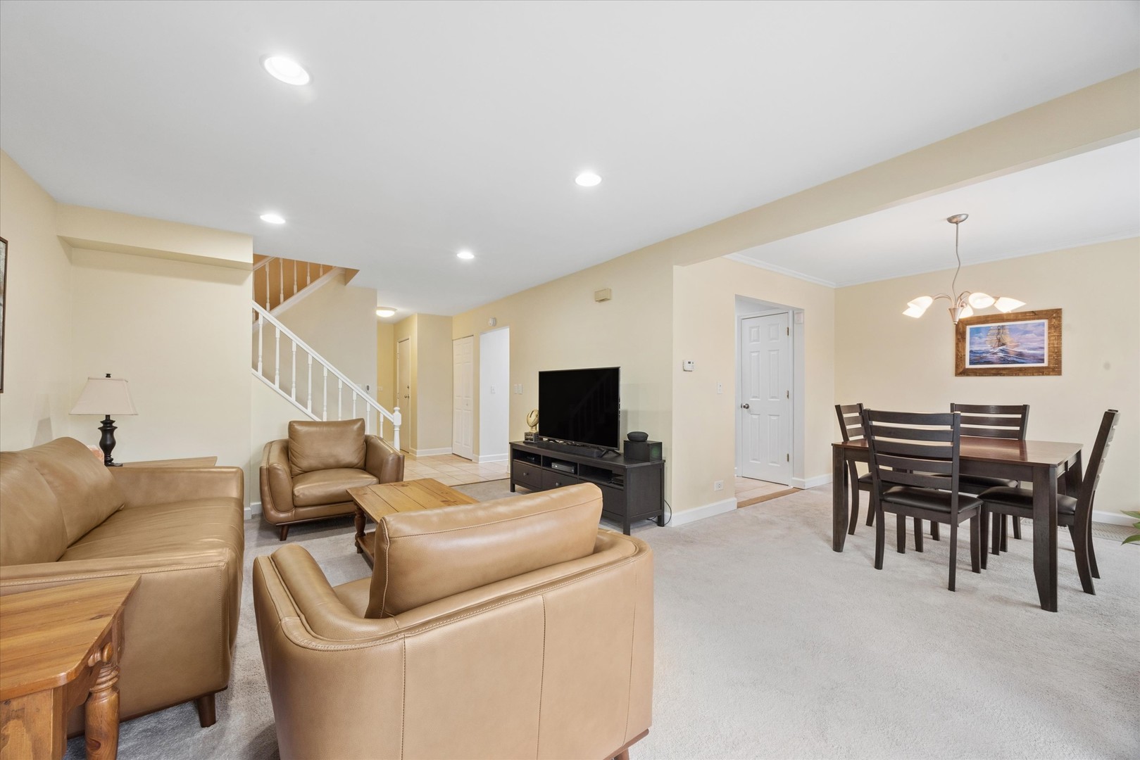 524 Monroe Road Bolingbrook, IL 60440 - Photo 5 of 23