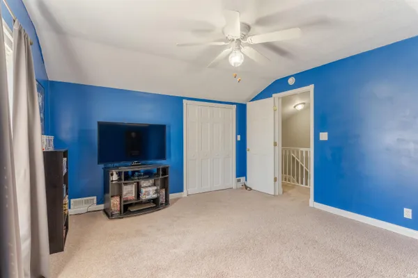 $324,900 | 998 Highway 61, Winslow, IN 47598