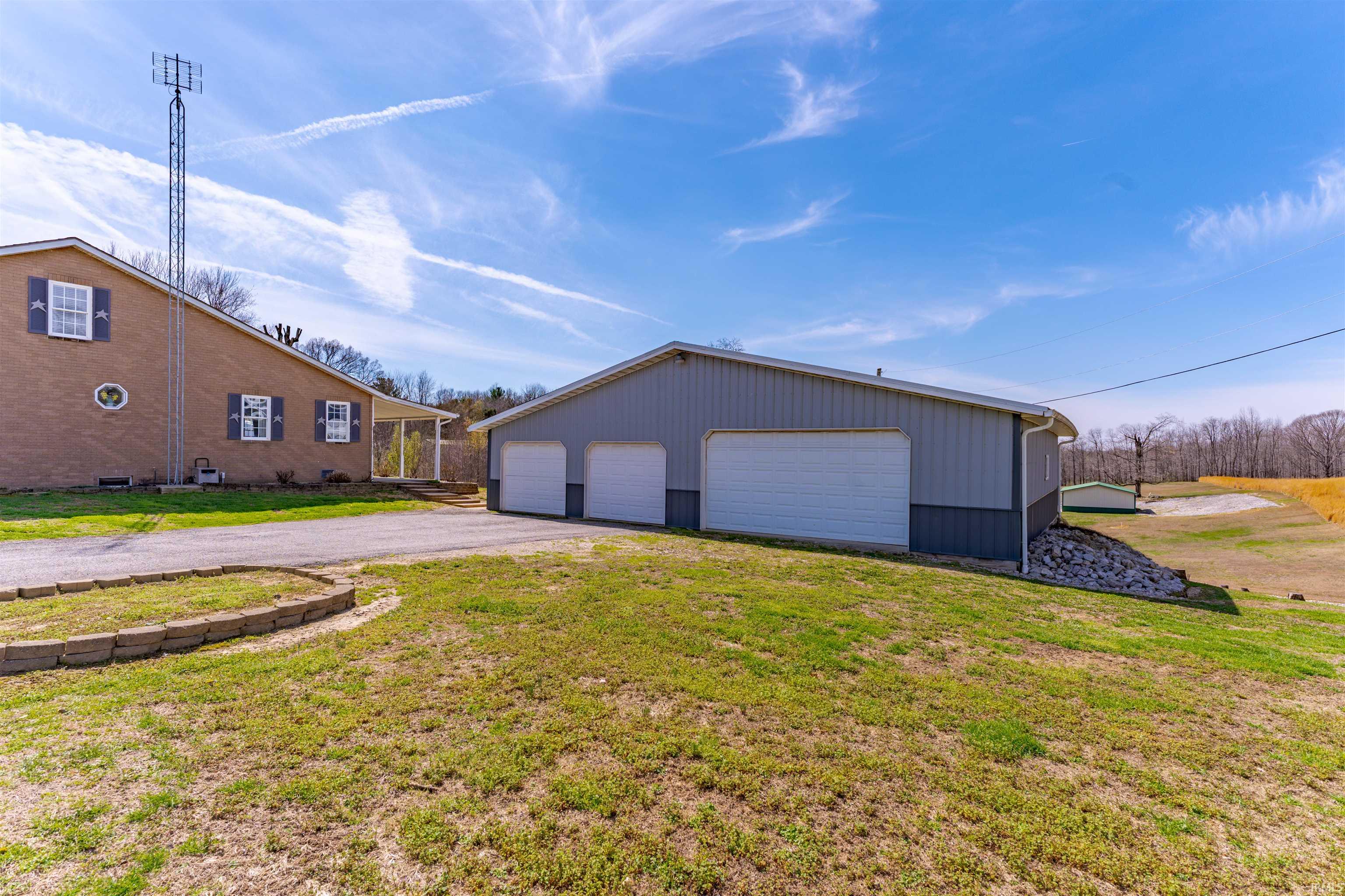 998 Highway 61 Winslow, IN 47598 - Photo 24 of 35
