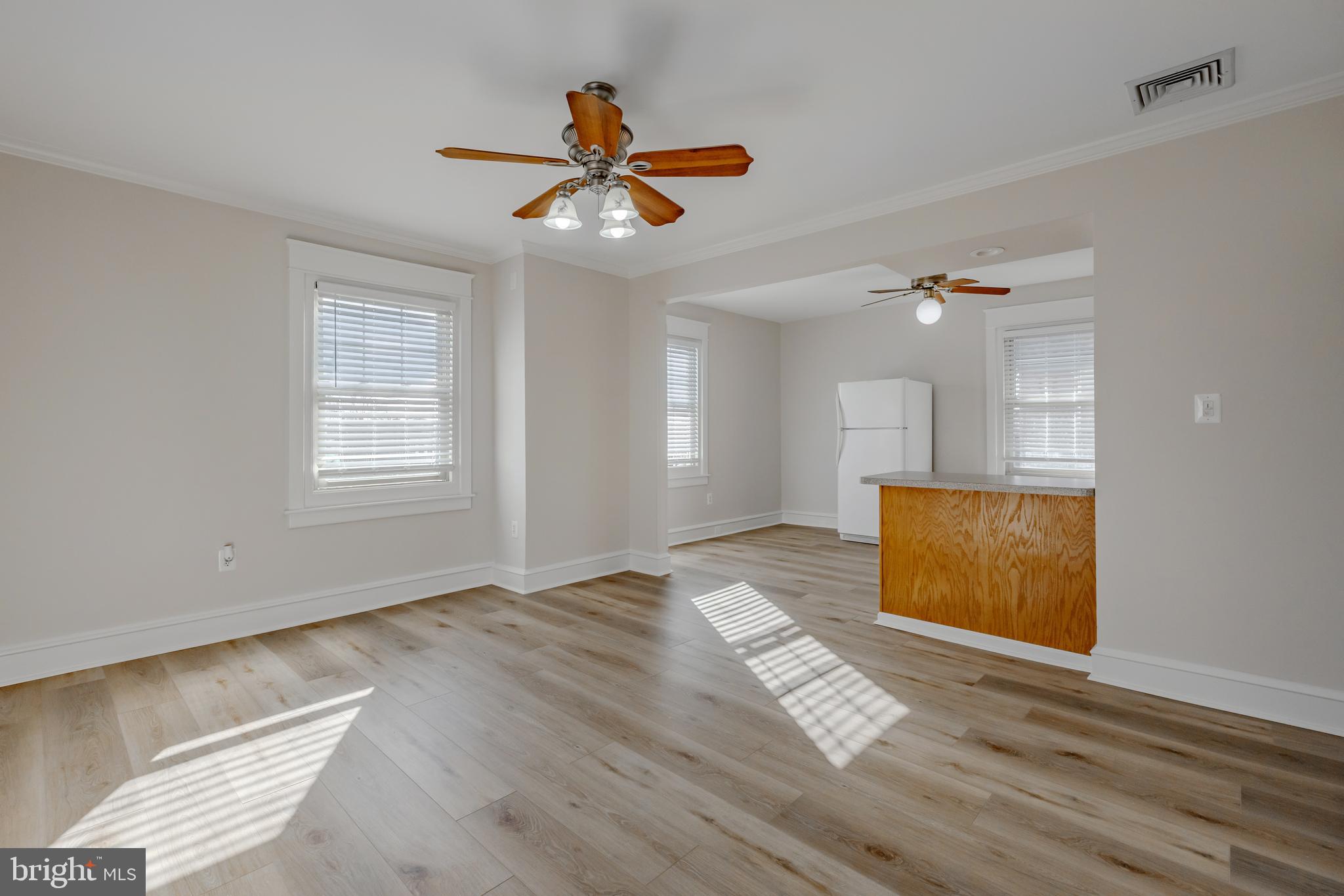 1210 West Darby Road Havertown, PA 19083 - Photo 7 of 33 Living Room
