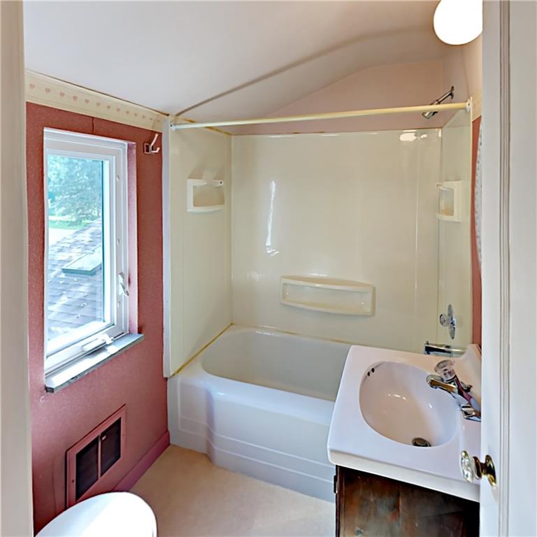 2290 Reis Run Road Pittsburgh, PA 15237 - Photo 19 of 25 Gallery Image 19