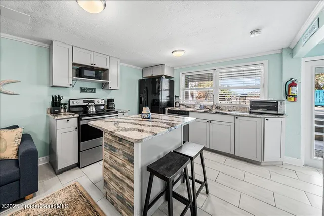 $2,000,000 | 111 South Atlantic Avenue, Cocoa Beach, FL 32931