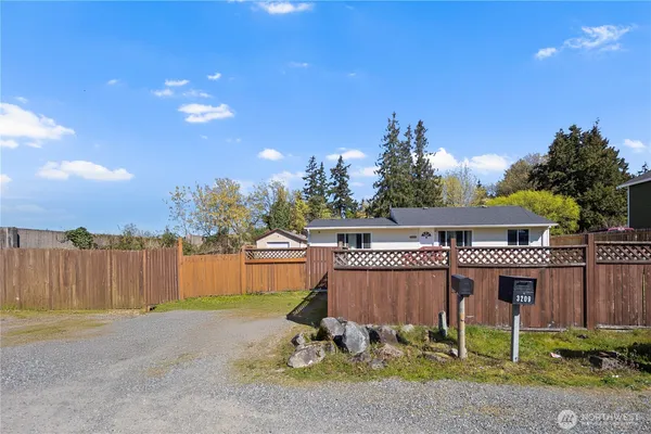 $490,000 | 3206 South 221st Street, SeaTac, WA 98198