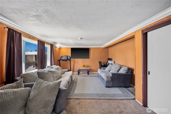 $490,000 | 3206 South 221st Street, SeaTac, WA 98198