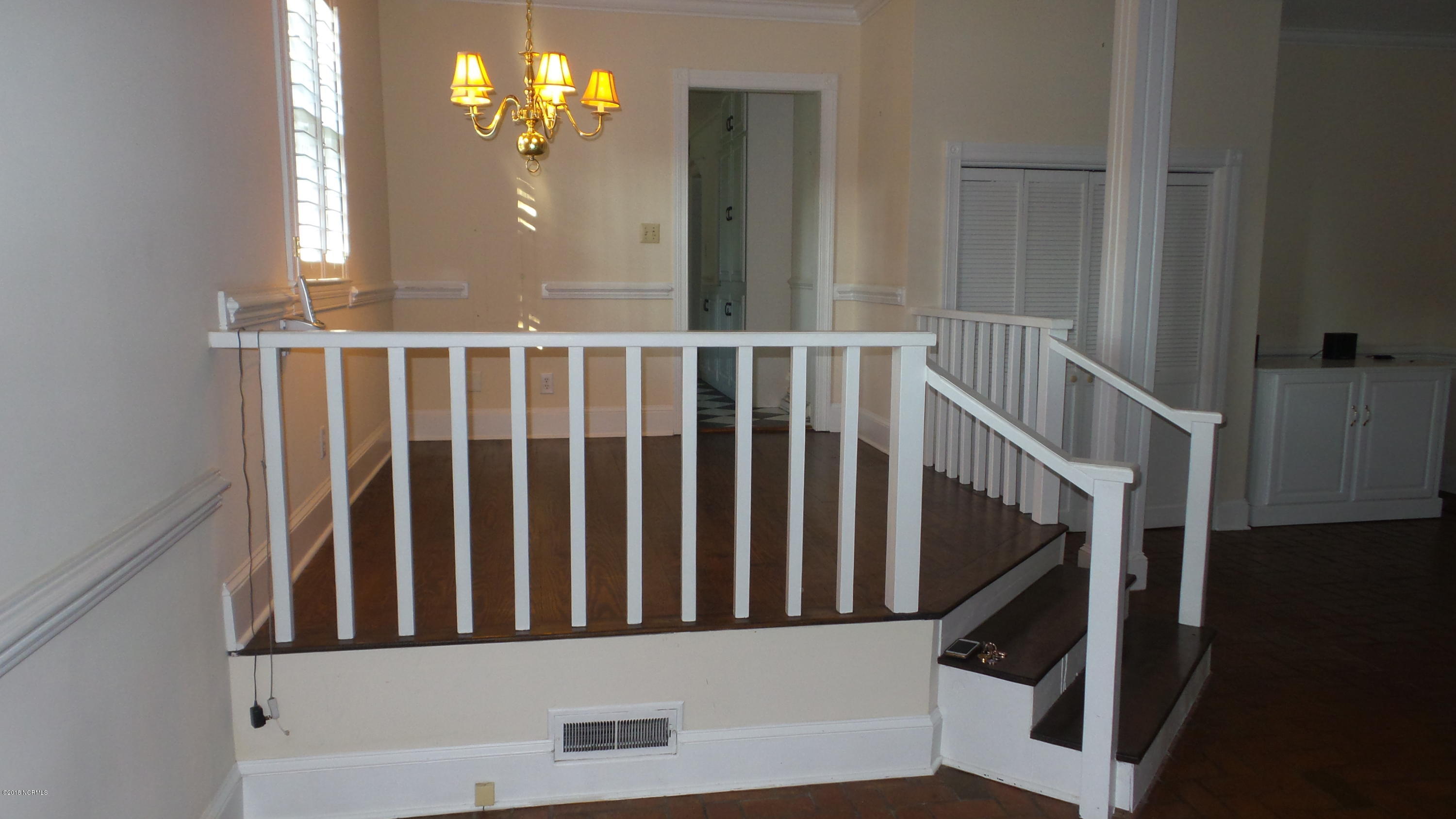 1706 Windsor Road Kinston, NC 28504 - Photo 5 of 63 Breakfast nook