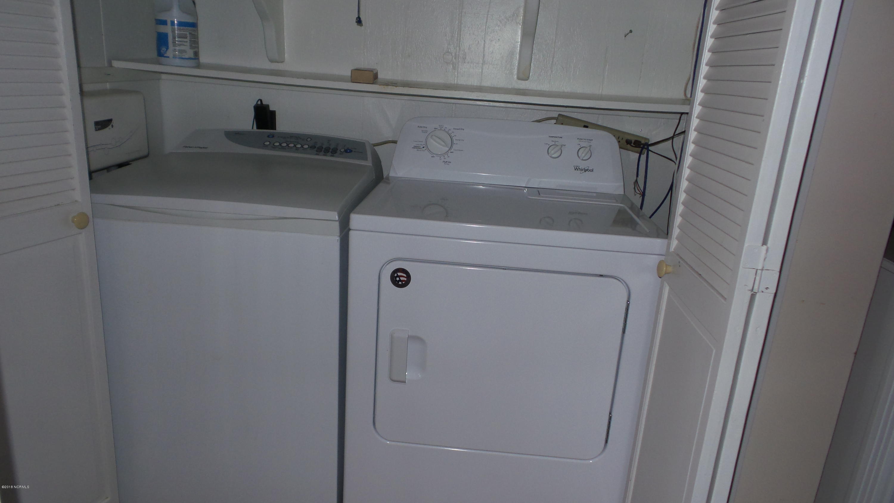 1706 Windsor Road Kinston, NC 28504 - Photo 9 of 63 Washer and dryer