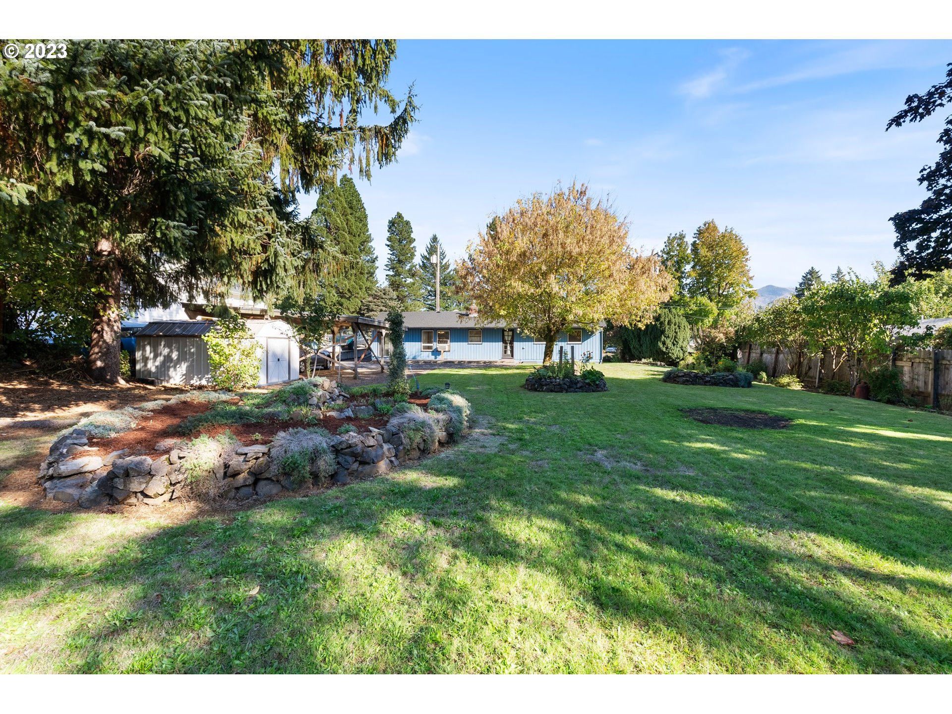 477 Northwest Chesser Road Stevenson, WA 98648 - Photo 34 of 40 a view of backyard with green space