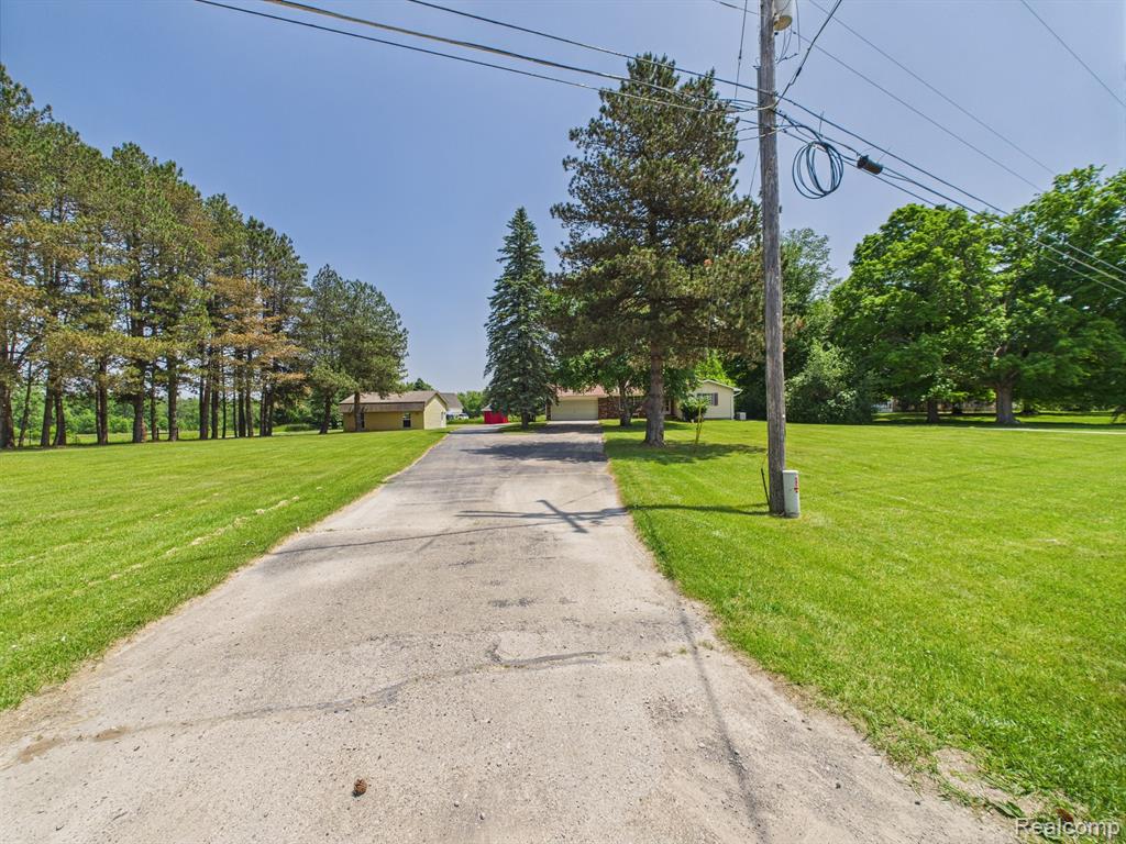 10277 South State Road Goodrich, MI 48438 - Photo 27 of 34