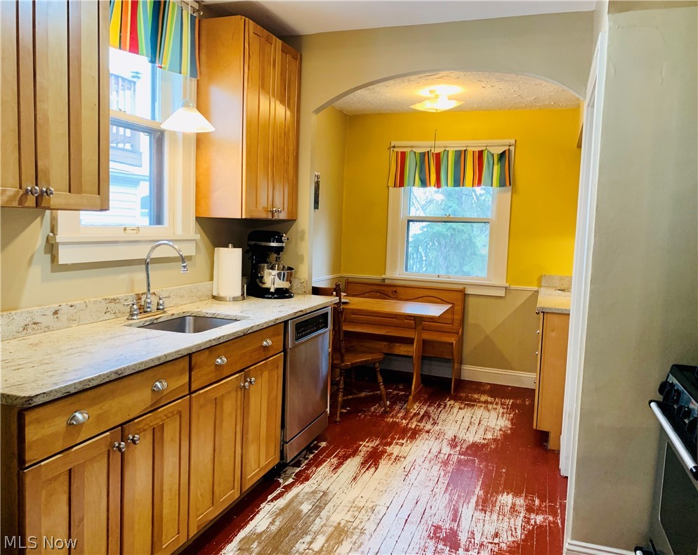 1337 Avondale Road Cleveland, OH 44121 - Photo 13 of 31