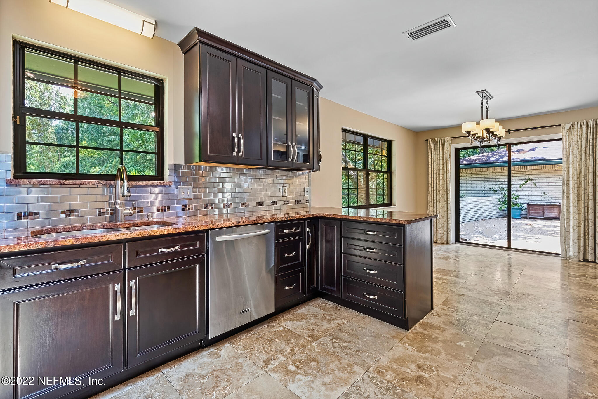 12821 Mandarin Road Jacksonville, FL 32223 - Photo 8 of 62 12821 Mandarin Rd_062422_08