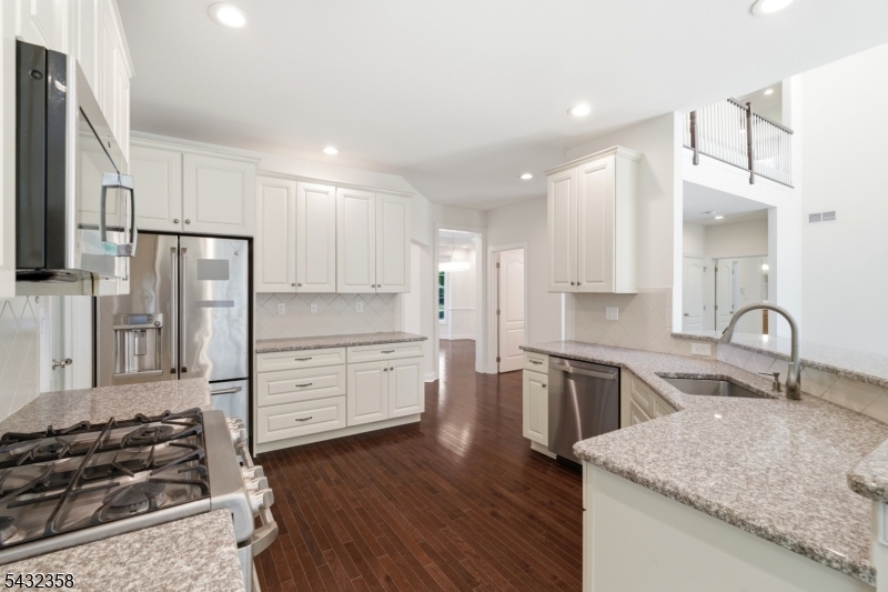 8 Fields Way Budd Lake, NJ 07828 - Photo 6 of 43
