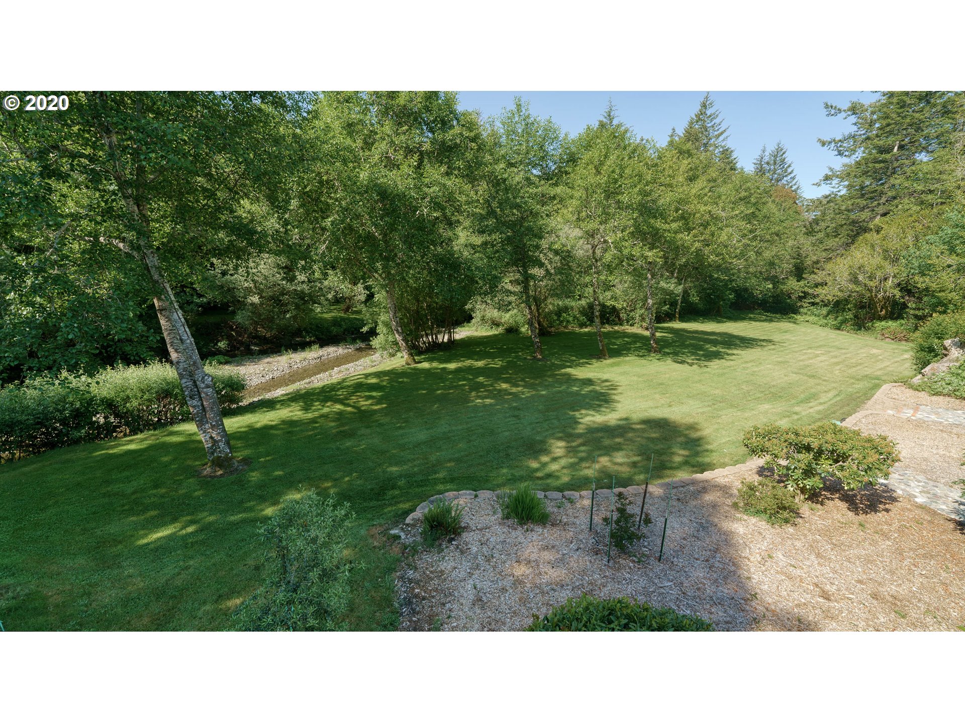 95728 Saunders Creek Road Gold Beach, OR 97444 - Photo 5 of 32 Gallery Image 5