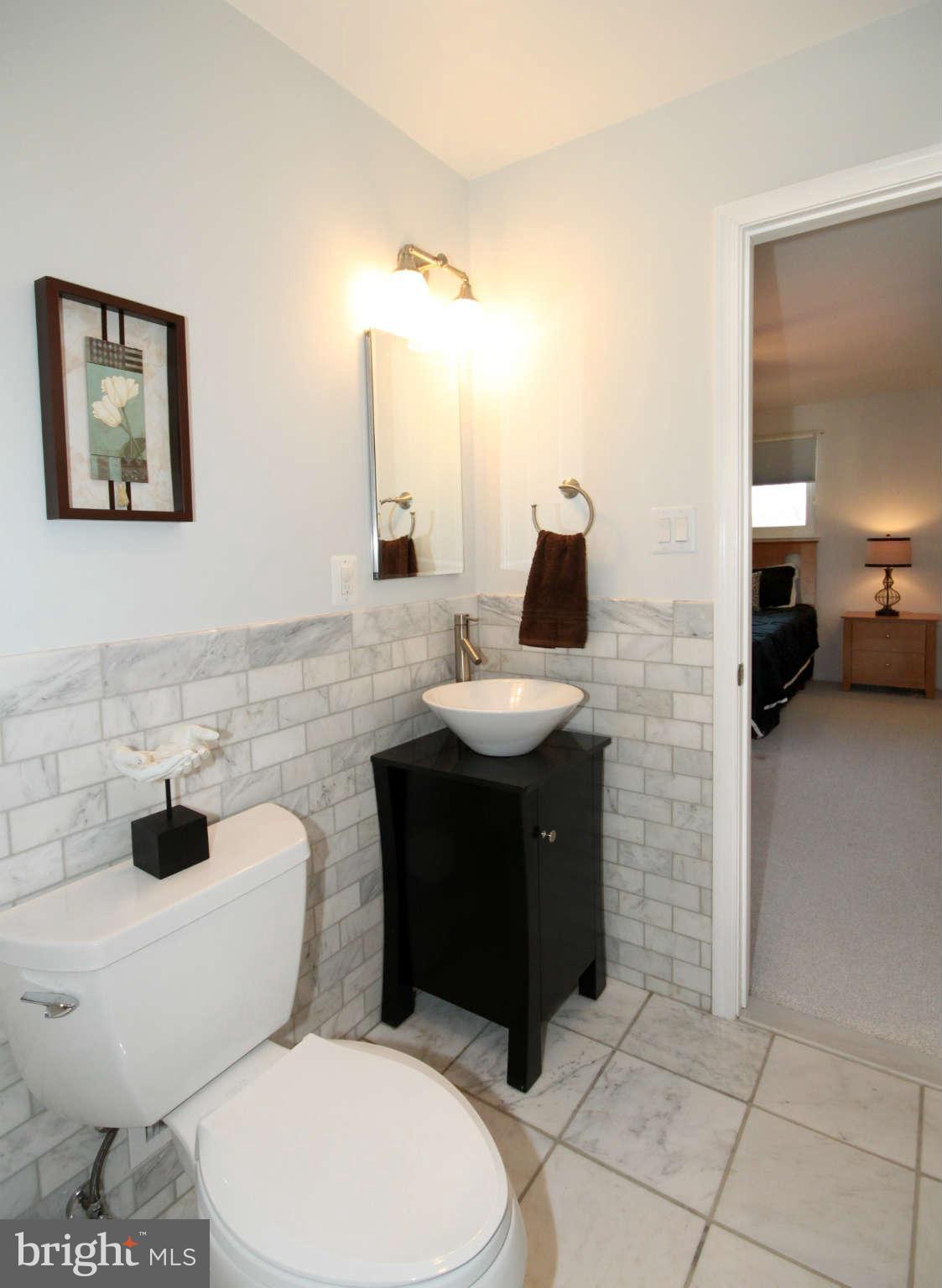5354 Guinea Road Fairfax, VA 22032 - Photo 15 of 24 Bath (Master)