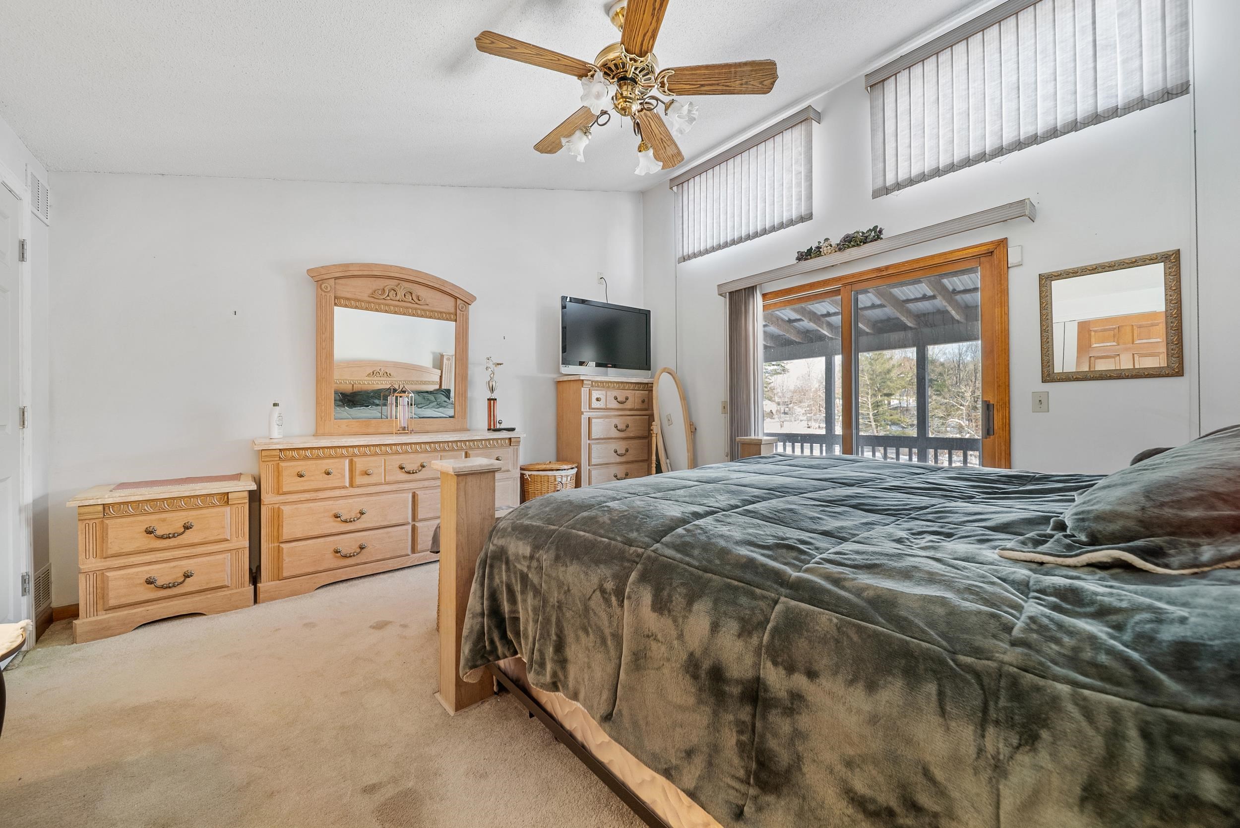 12 Melendy Road Hudson, NH 03051 - Photo 20 of 57