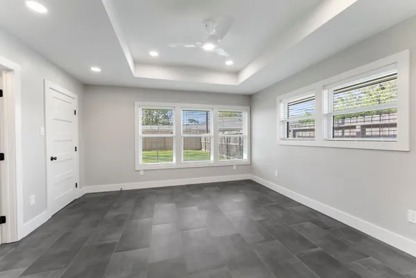 $3,050 | 2223 Hialeah Drive, Houston, TX 77018