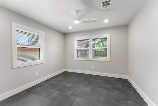 $3,050 | 2223 Hialeah Drive, Houston, TX 77018