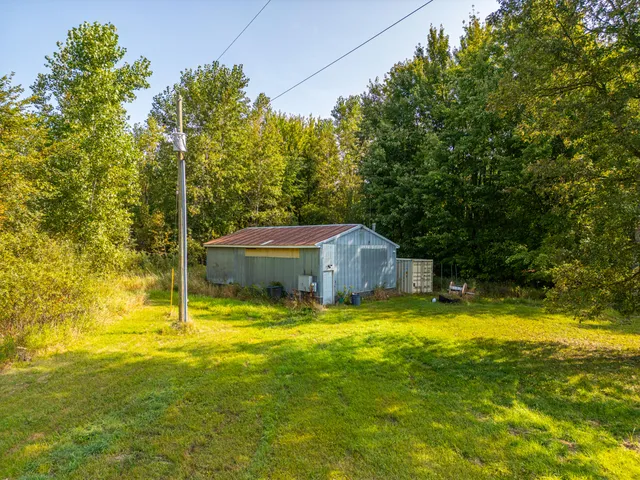 $200,000 | 5852 Northwest County Line Road, Coleman, MI 48618