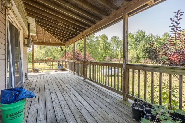 $200,000 | 5852 Northwest County Line Road, Coleman, MI 48618