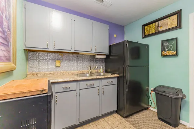 $149,900 | 305 South Albany Street, Selma, IN 47383