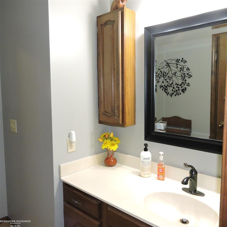 5800 Hess Road Vassar, MI 48768 - Photo 23 of 45 Main Bath
