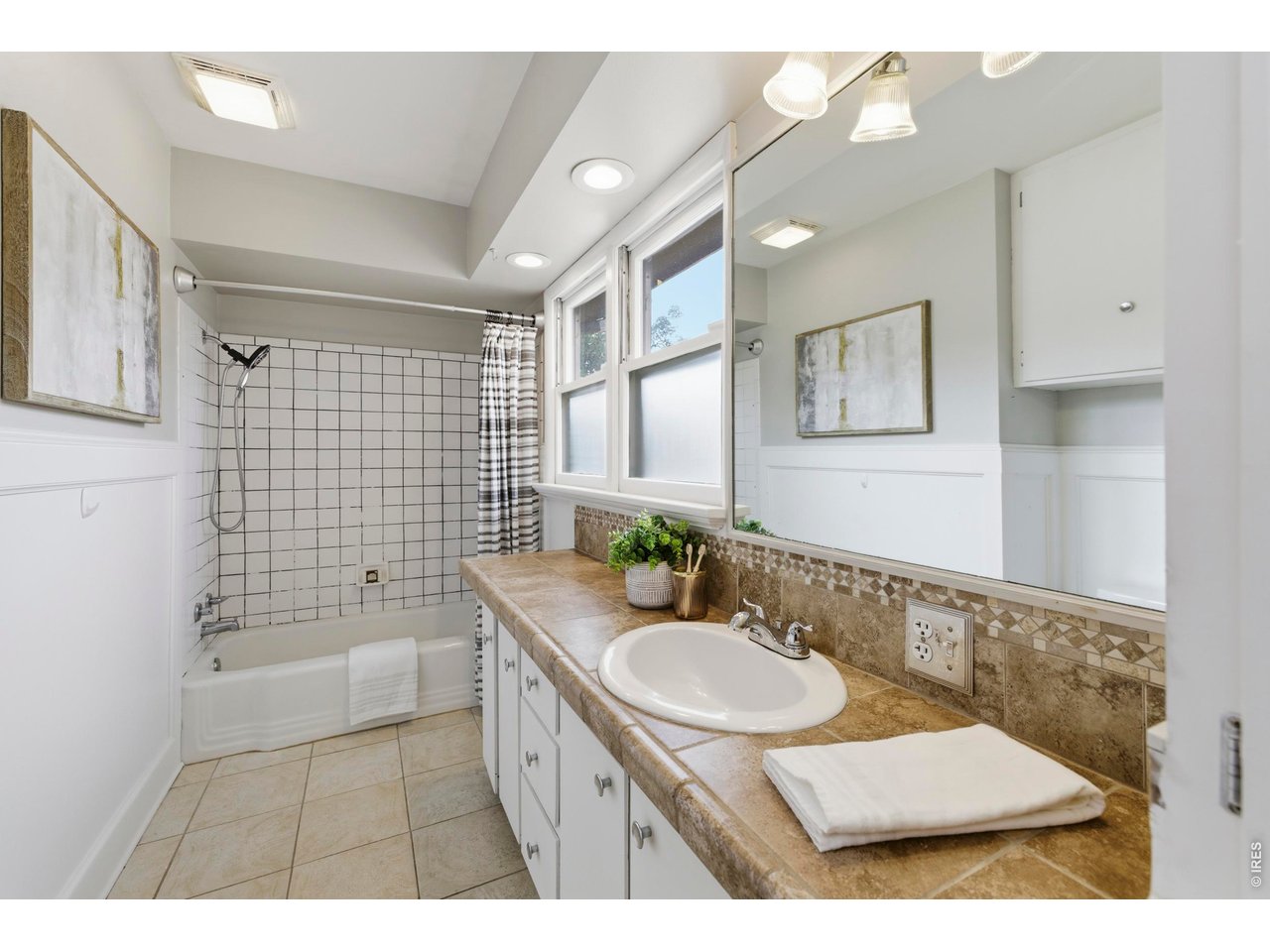 1032 South Taft Hill Road Fort Collins, CO 80521 - Photo 19 of 40 Master bathroom