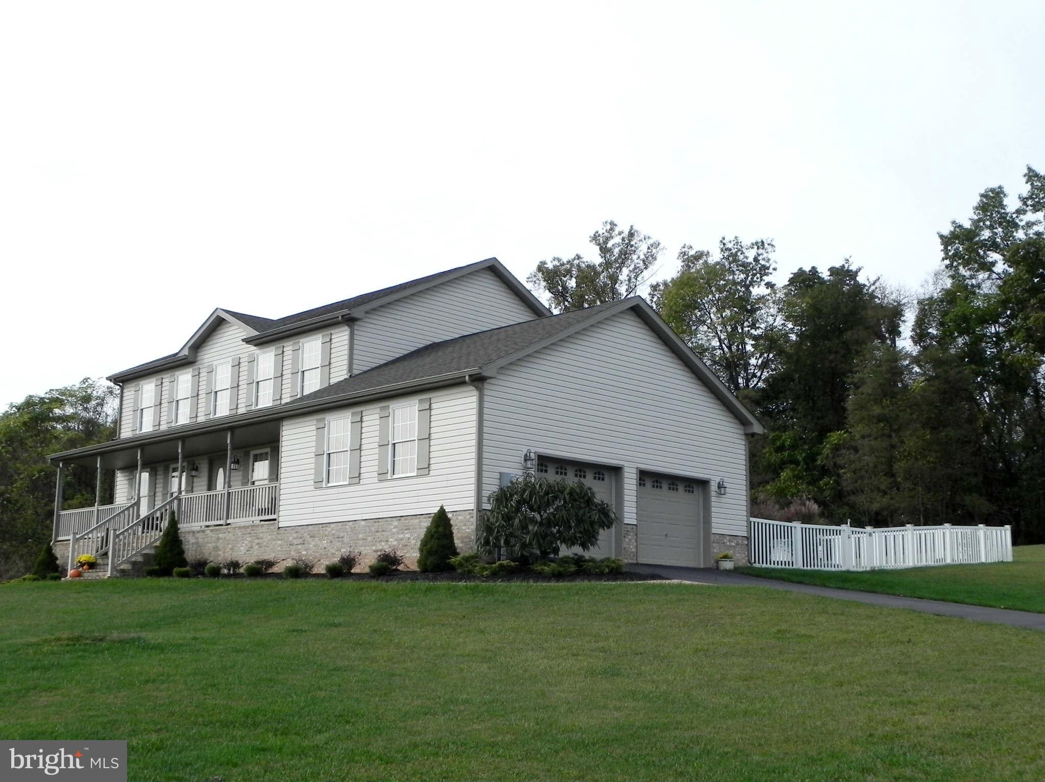 293 Fantasia Road Inwood, WV 25428 - Photo 3 of 30 Colonial w/ Attached Garage