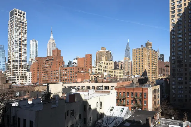 $599,000 | 245 East 25th Street, Unit 10L | Kips Bay