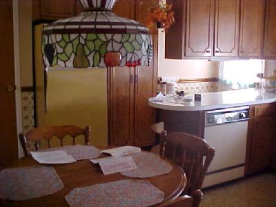 3103 Hecktown Road Bethlehem, PA 18020 - Photo 3 of 7 EAT IN AREA